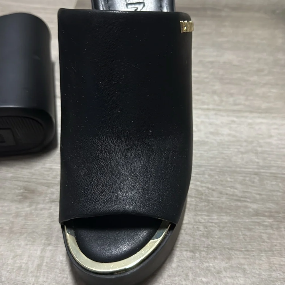 NWOT DKNY BLACK WEDGE SLIDES